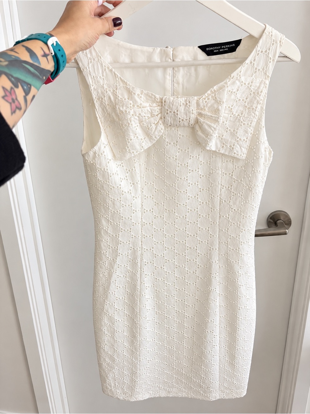 Dorothy Perkins Ivory Eyelet Lace Dress with Bow – UK 10 / US 6